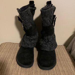Muk Luks women’s black boots